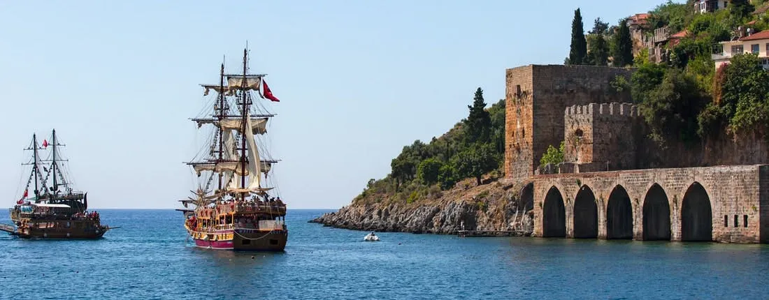 Alanya Pirate Boat cruise with pickup from from Alanya district