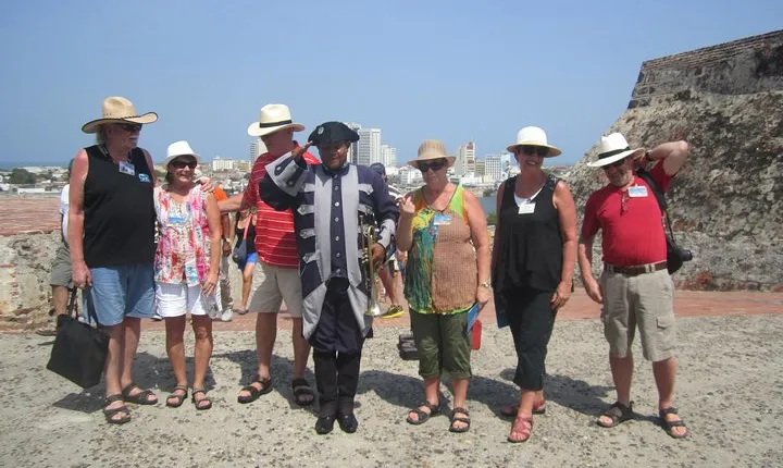 Private Cartagena city and street food tour.