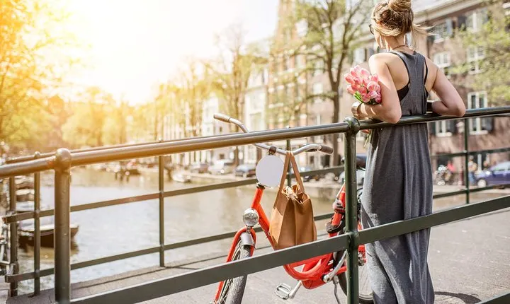 Amsterdam Private Walking Tour for Couples