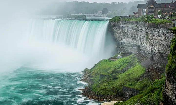 Small-Group Niagara Falls Tour