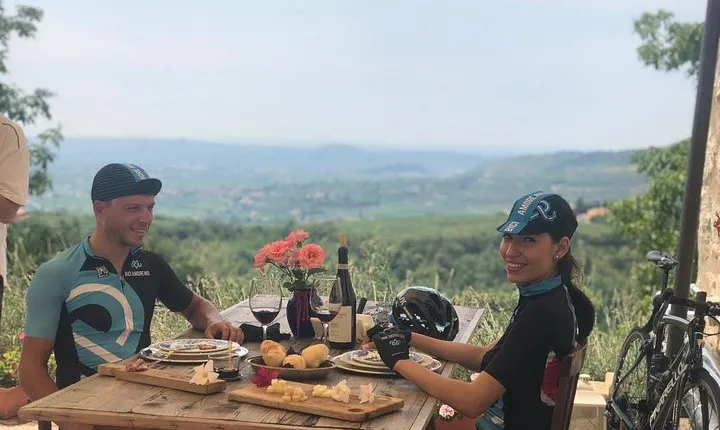 Bike Station Valpolicella: E-bike tour & Amarone Tasting
