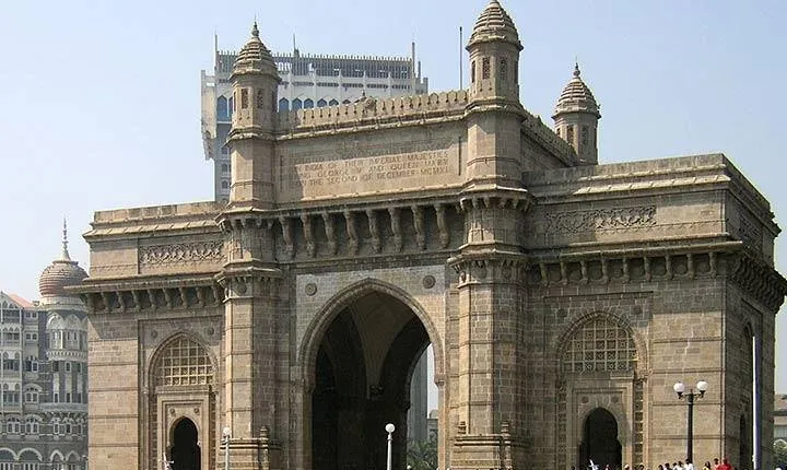 Full-Day City Tour of Mumbai visit Elephanta & Dharavi Slum