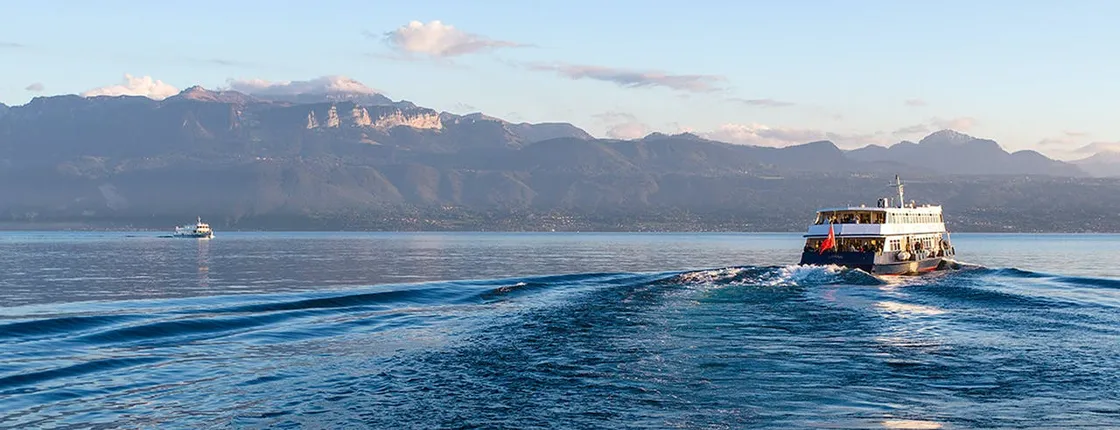 Boat roundtrip between Lausanne and Evian