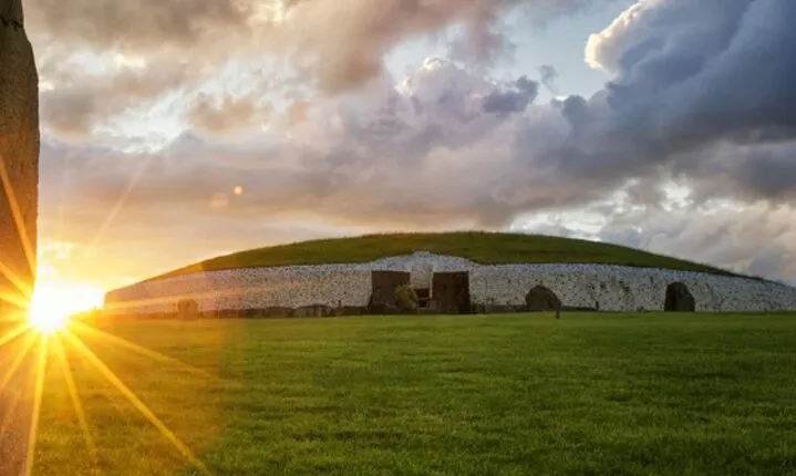 Newgrange Private Chauffeur Day Tour from Dublin