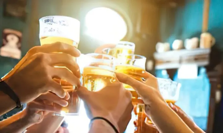 Drinks on Foot: Dublin Traditional Pub Tour