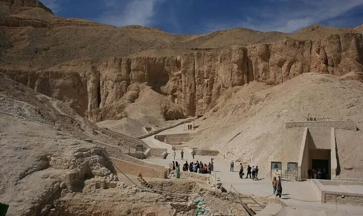 package Luxor Hot Air Balloon&Full-Day Tour in west Bank of Luxor