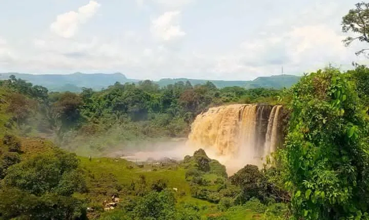 2 Days Visiting Bahir Dar, Blue Nile Waterfall & City Tour