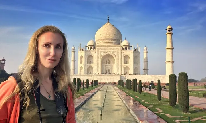 Guided Private Day Tour to Taj Mahal Agra