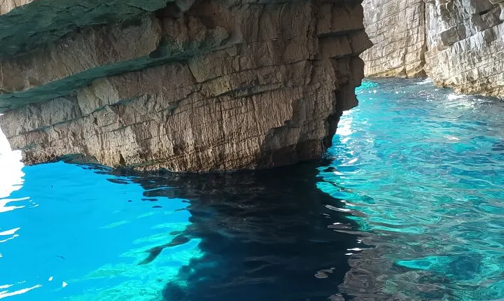 BLUE CAVE & 5 islands tour from Hvar