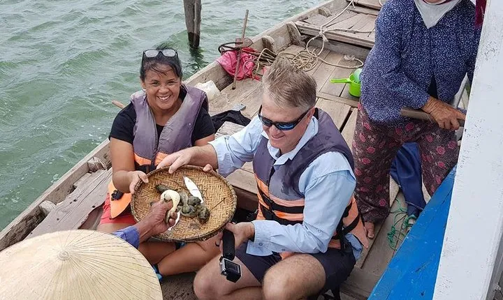 Private daytrip to Experience Hoi an Rural Eco Tour from Hoi An or DaNang city