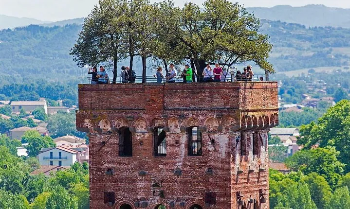 Private Tour: Pisa and Lucca from Florence