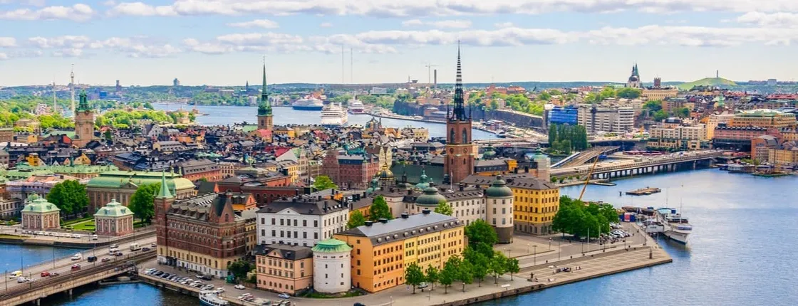 Stockholm's Old Town exploration game and tour