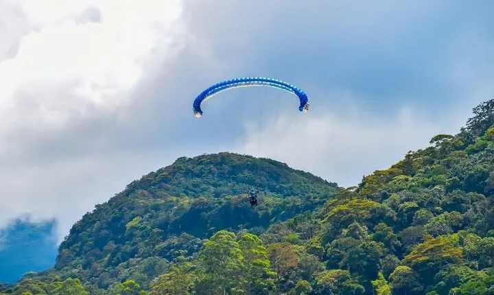 Paragliding in Kurunegala