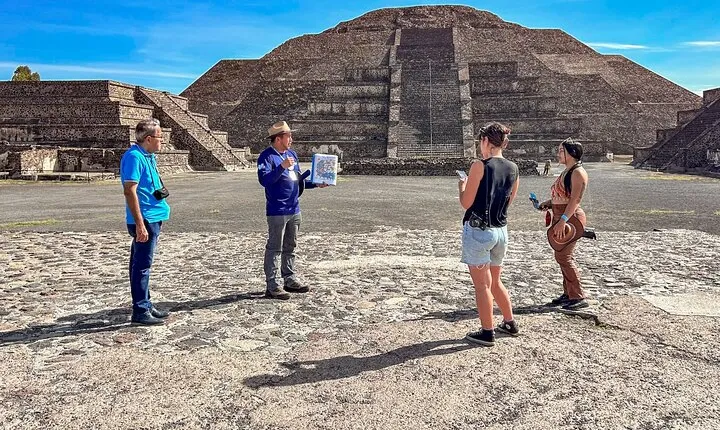 Teotihuacan Early or Afternoon Access Guided Tour with No Crowds