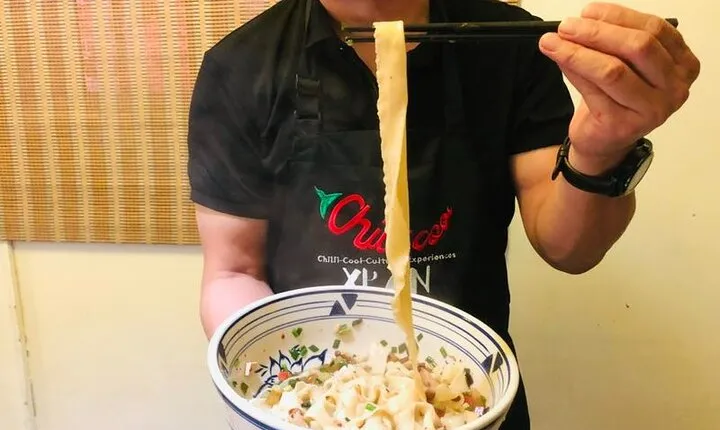 Half-Day Xi'an Biang Biang Noodles Cooking with a Market Visit