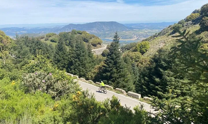 Cycling - Las Palomas Pass - Easy to Moderate Difficulty