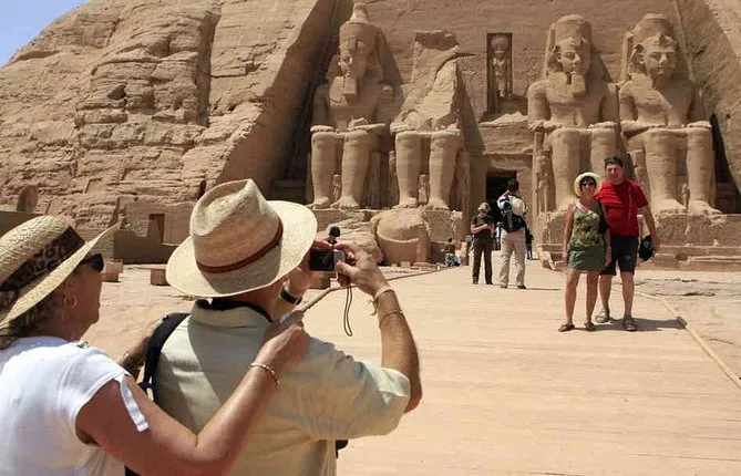 4-Days Nile Cruise 3-Nights & Tours From Aswan To Luxor Hot Deal