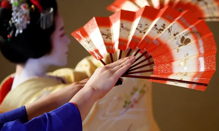 Maiko on the Noh Stage Dance with Live Shamisen