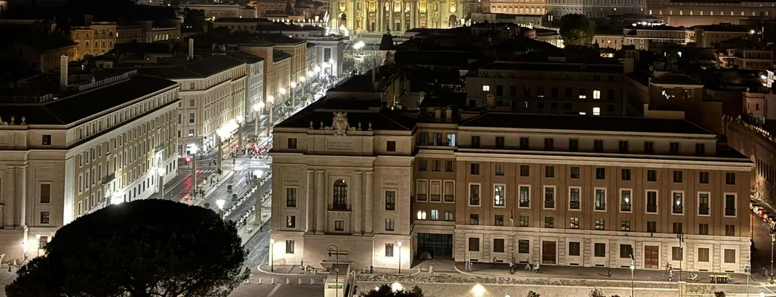 St. Peter's Basilica with reserved entry and lift to the Dome