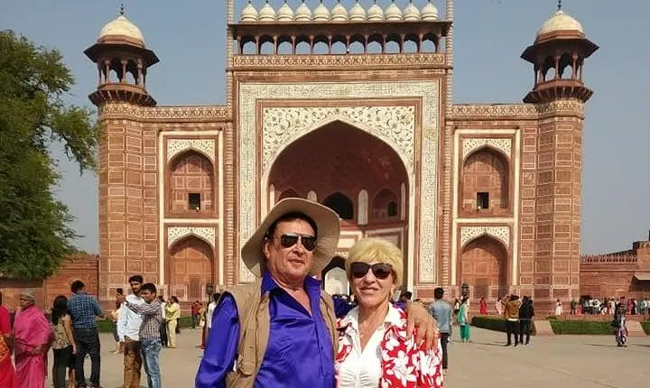 Taj Mahal - Agra Fort and Baby Taj Tour with 5-Star Lunch