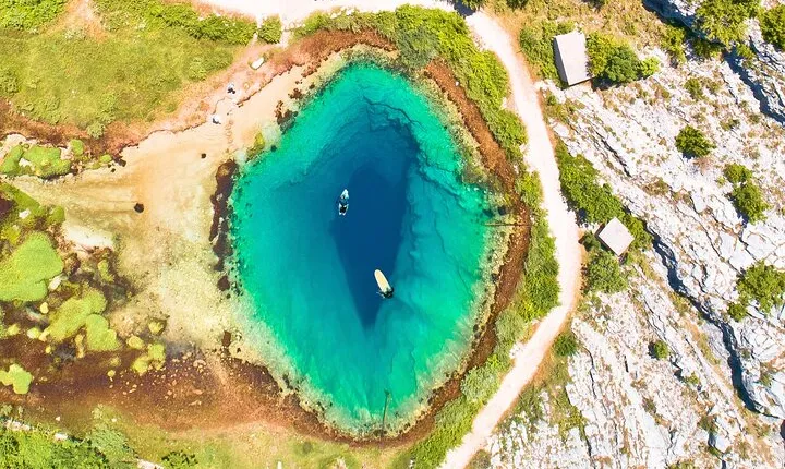 Original Eye of the Earth tour with paddleboarding on Peruća lake