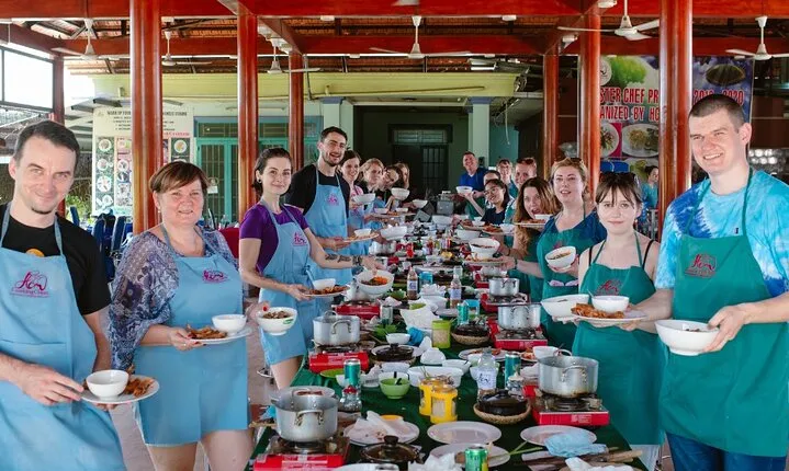 Full Day Private Tour in Cu Chi with Cooking Class