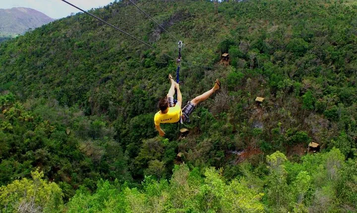 Adrenaline of Zipline el Valle from Samana Special for little cruisers