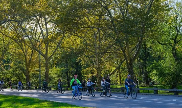 Complete Manhattan Walking Tour and Cycle Central Park