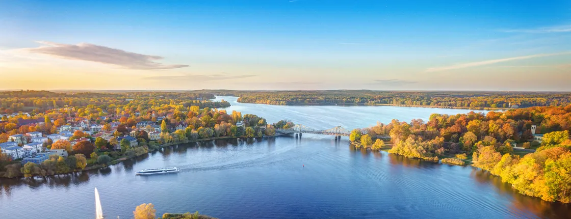 2 hour-cruise around seven lakes in Wannsee and Havel
