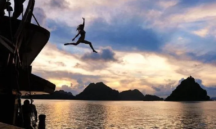 Package 9 Days Discover Hanoi Halong Ninh Binh Hoi An Ho Chi Minh from Hanoi