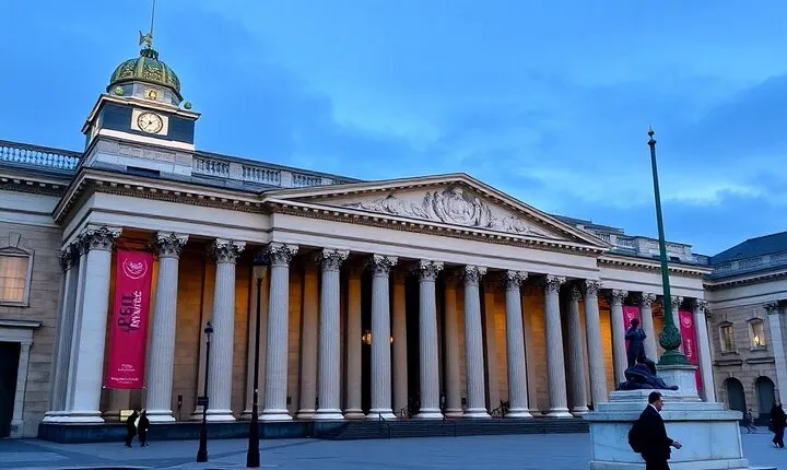Guided Tour of the British Museum in London