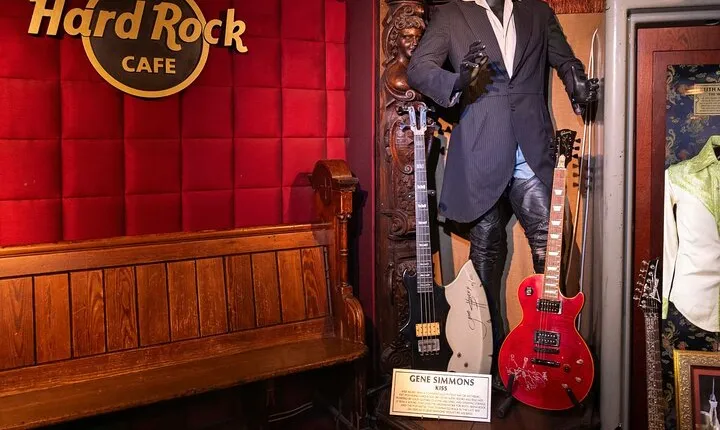 Hard Rock London Walking Tour