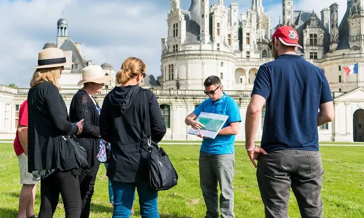 Loire Valley Wine and Castles Small-Group Day Trip from Paris