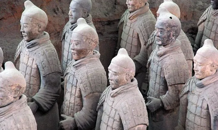 Terracotta Warriors Museum Tour with Airport Pickup or Drop-off Transfer