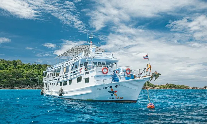 Liveaboard Snorkeling Similan 2 Days 1 Night from Khao Lak 
