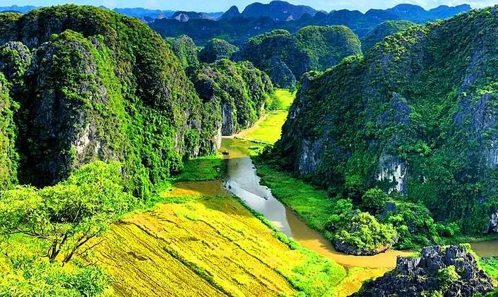 3 Days Luxury Ninh Binh Tour and Halong Overnight Cruises