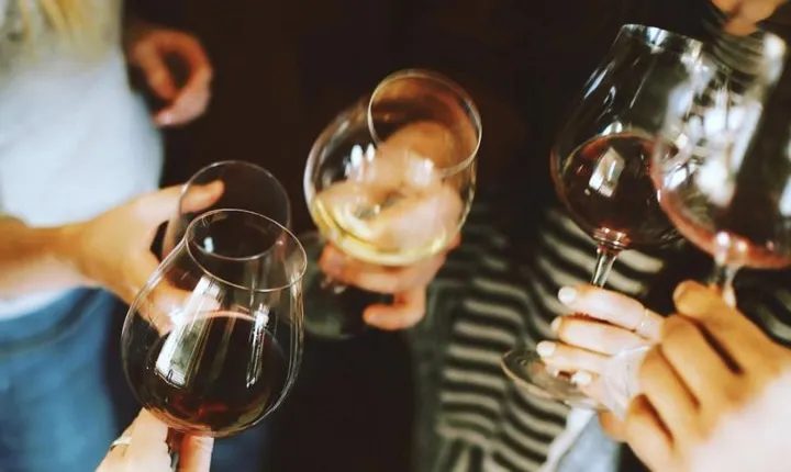 Private Tour: Top Three Organic Wineries & Local Lunch Included