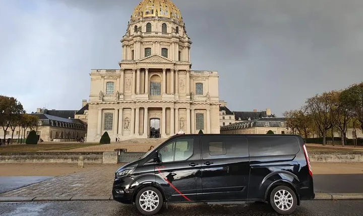 Paris Private Sightseeing Tour with a Driver