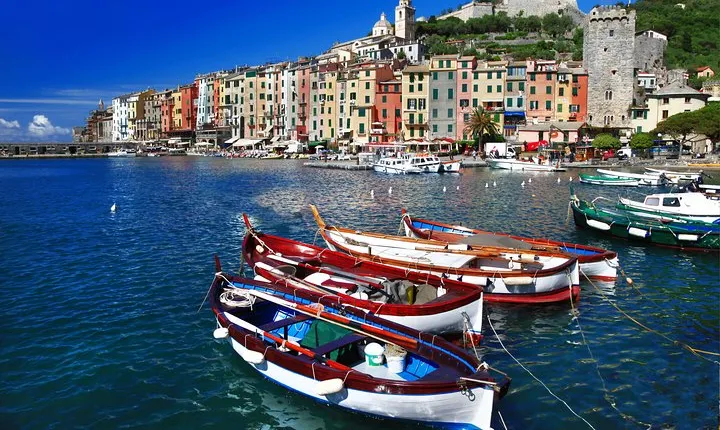 From Milan: Cinque Terre Full-Day Guided Trip With Cruise