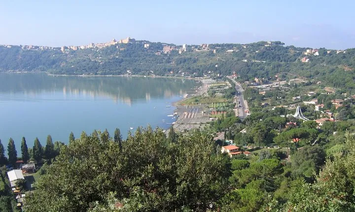 The Castelli Romani: Frascati, Castel Gandoldo and Grottaferrata Private Tour