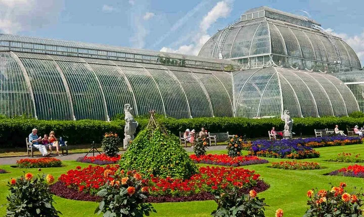 Visit Kew Gardens & Private 3 Hour Westminster Walking Tour