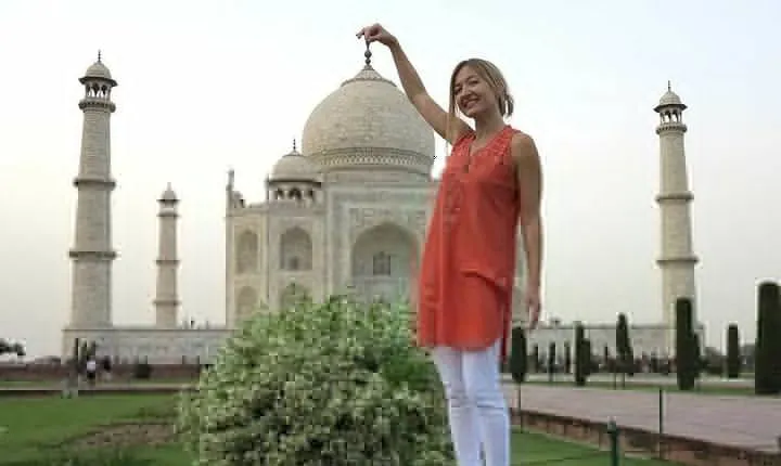 Day Trip to Taj Mahal from Delhi