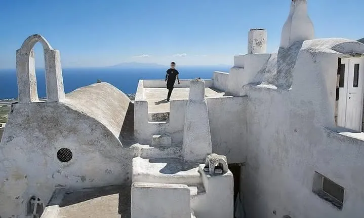 Santorini Discover Traditional villages Short tour