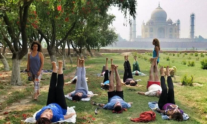Heritage Walk Tour with Spiritual Yoga in AGRA
