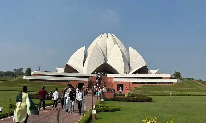 Private Half Day Delhi -City Tour including Entrance Fees