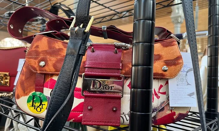 Curated Personal Shopping Tour in Paris
