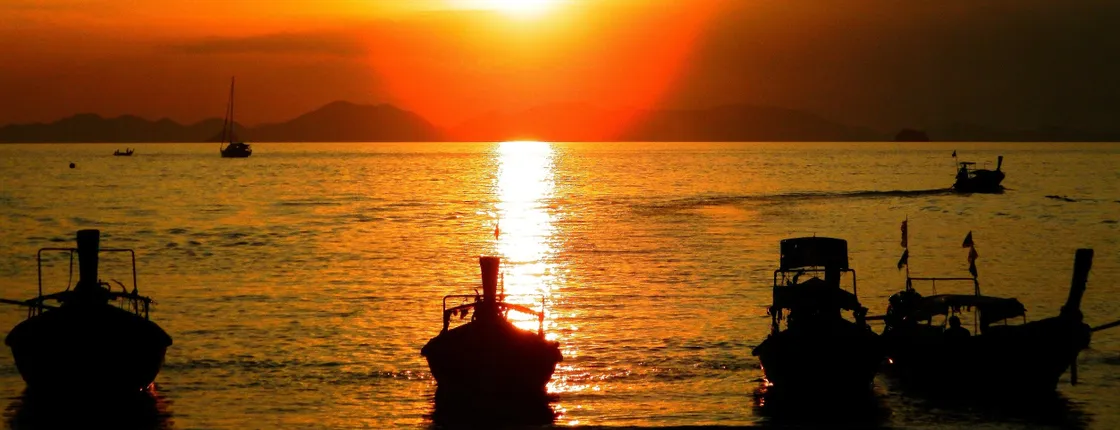 7 Islands sunset tour with dinner and night snorkeling from Krabi