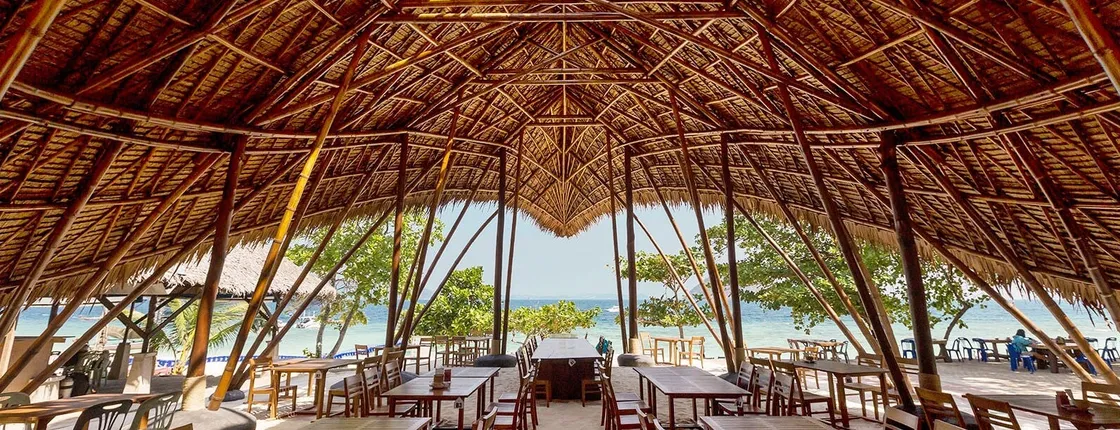 Full-day Banana Beach tour by speedboat with lunch