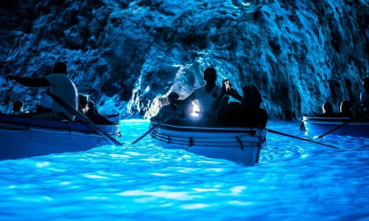Capri Island and Blue Grotto Fullday from Rome