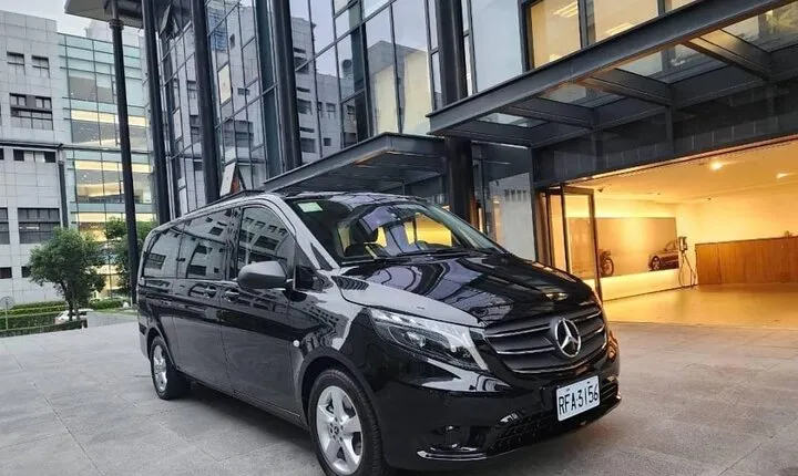 Taoyuan Airport to HsinJu Private Transfer